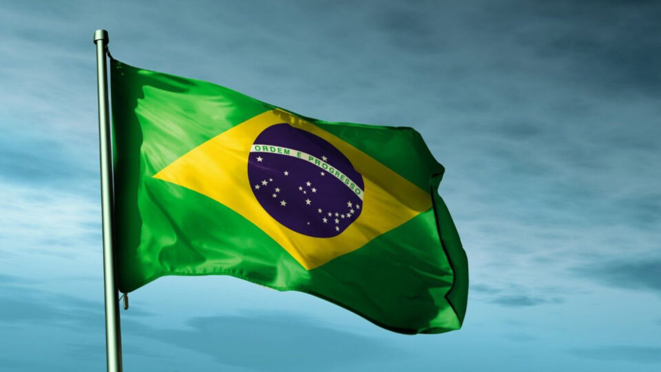 Dia da Bandeira: valores nacionais que inspiram a jornada rumo à OAB